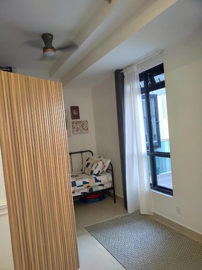 D Bunga مسلم Homestay Pool View Legoland Nusajaya Nusajaya  Εξωτερικό φωτογραφία