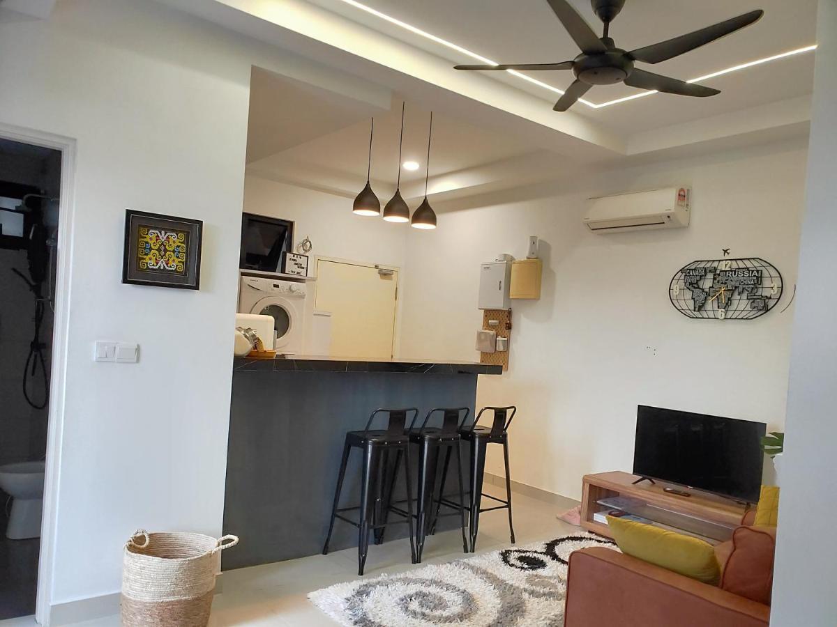 D Bunga مسلم Homestay Pool View Legoland Nusajaya Nusajaya  Εξωτερικό φωτογραφία
