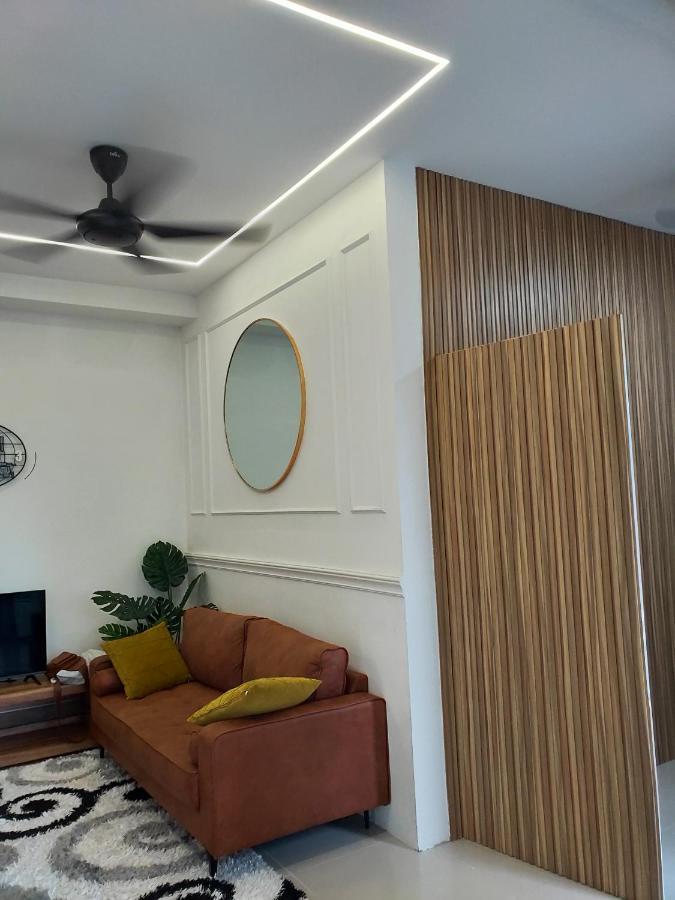 D Bunga مسلم Homestay Pool View Legoland Nusajaya Nusajaya  Εξωτερικό φωτογραφία