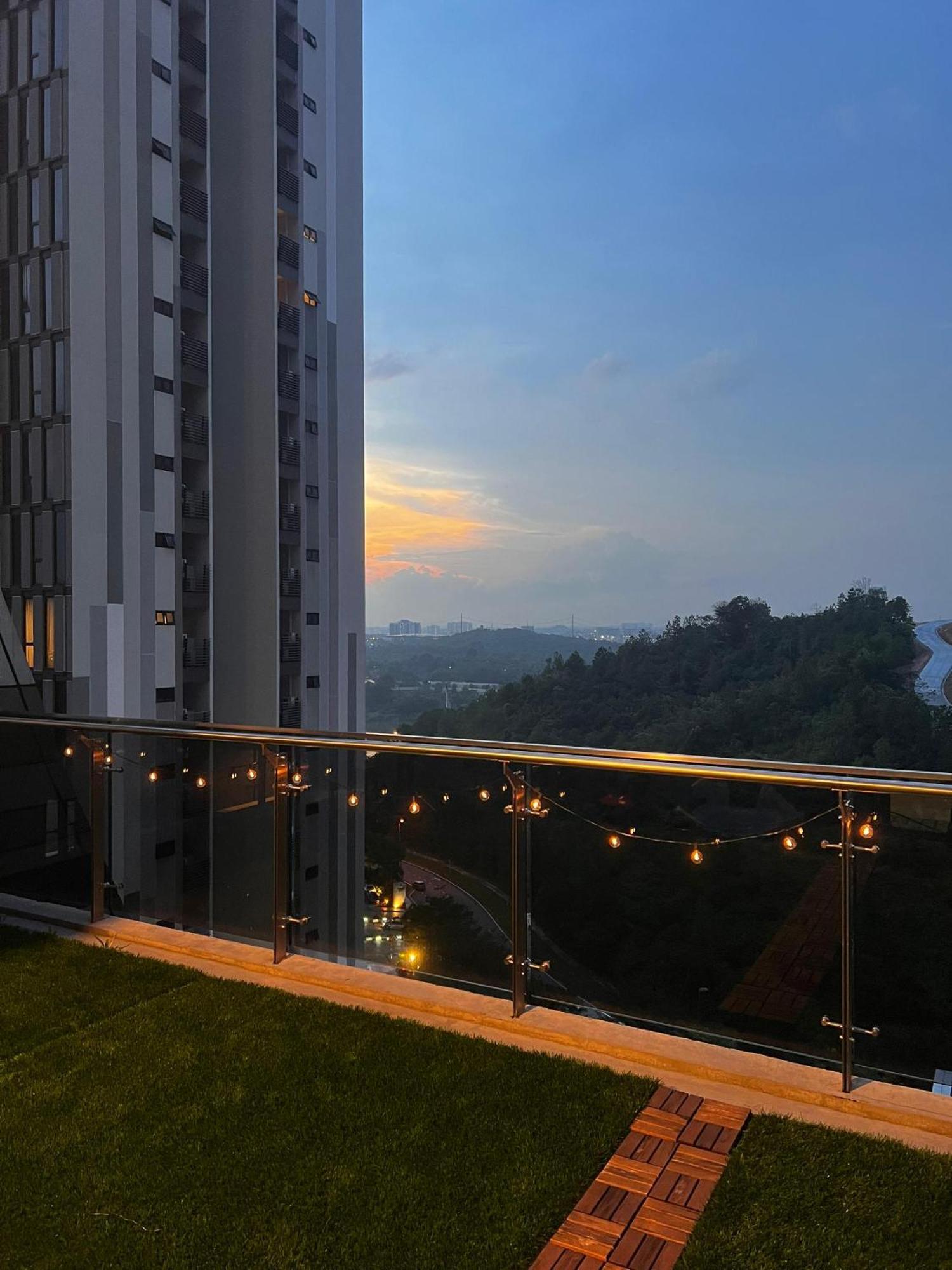 D Bunga مسلم Homestay Pool View Legoland Nusajaya Nusajaya  Εξωτερικό φωτογραφία